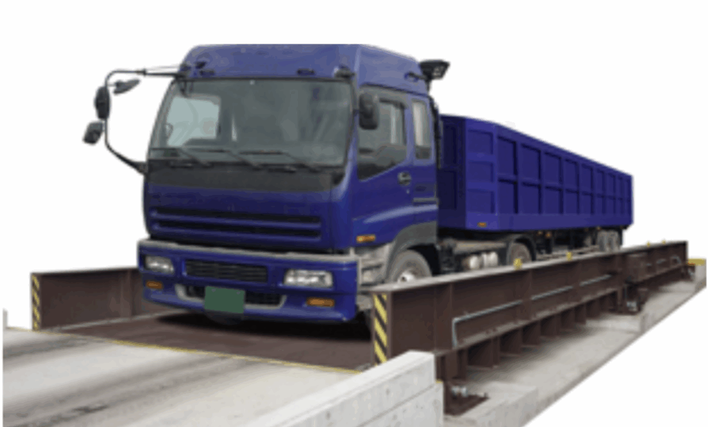 大型トラックがトラックスケール(計量器)に乗っている様子